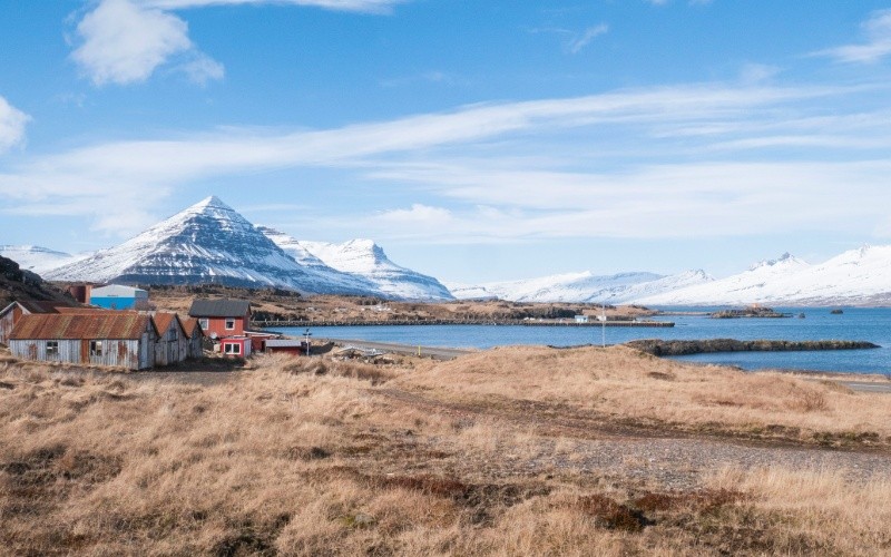 JOUR 4 : Höfn – Djúpivogur – Reyðafjörður – Egilsstaðir Fjords encaissés – Montagnes escarpées – Littoral pittoresque – Collection de minéraux