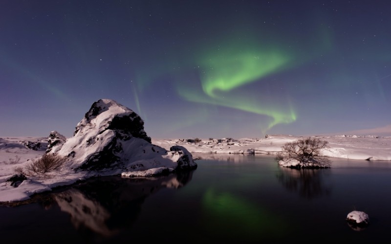 JOUR 6 : Mývatn – Akureyri/Skagafjörður Étranges formations volcaniques – Phénomènes géothermiques –– Cascade dite «des Dieux » - Akureyri la capitale du Nord