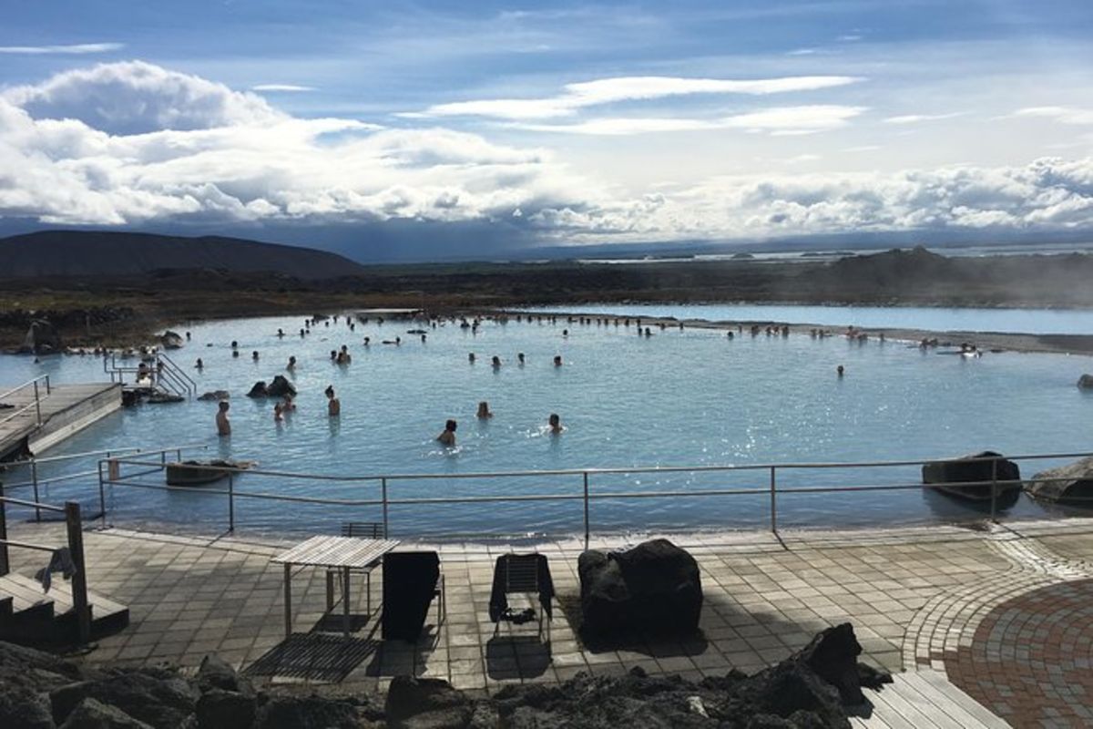 Excursion d'une journée au lac Myvatn et à la cascade de Godafoss au départ d'Akureyri